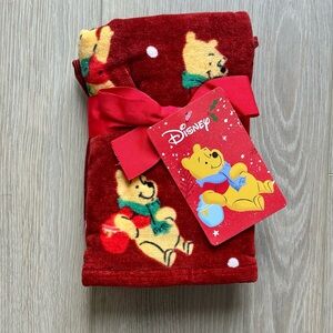 Winnie The Pooh Holiday Hand Towel Set 2x Red Cotton Printed 16x28” Home Decor